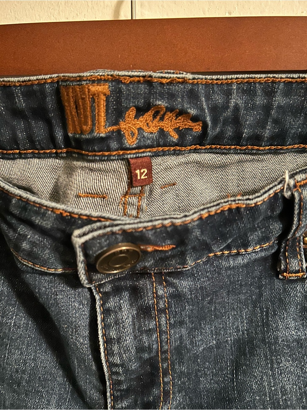 Kut from the Kloth Women's Dark Blue Straight Jeans with Orange Stitching